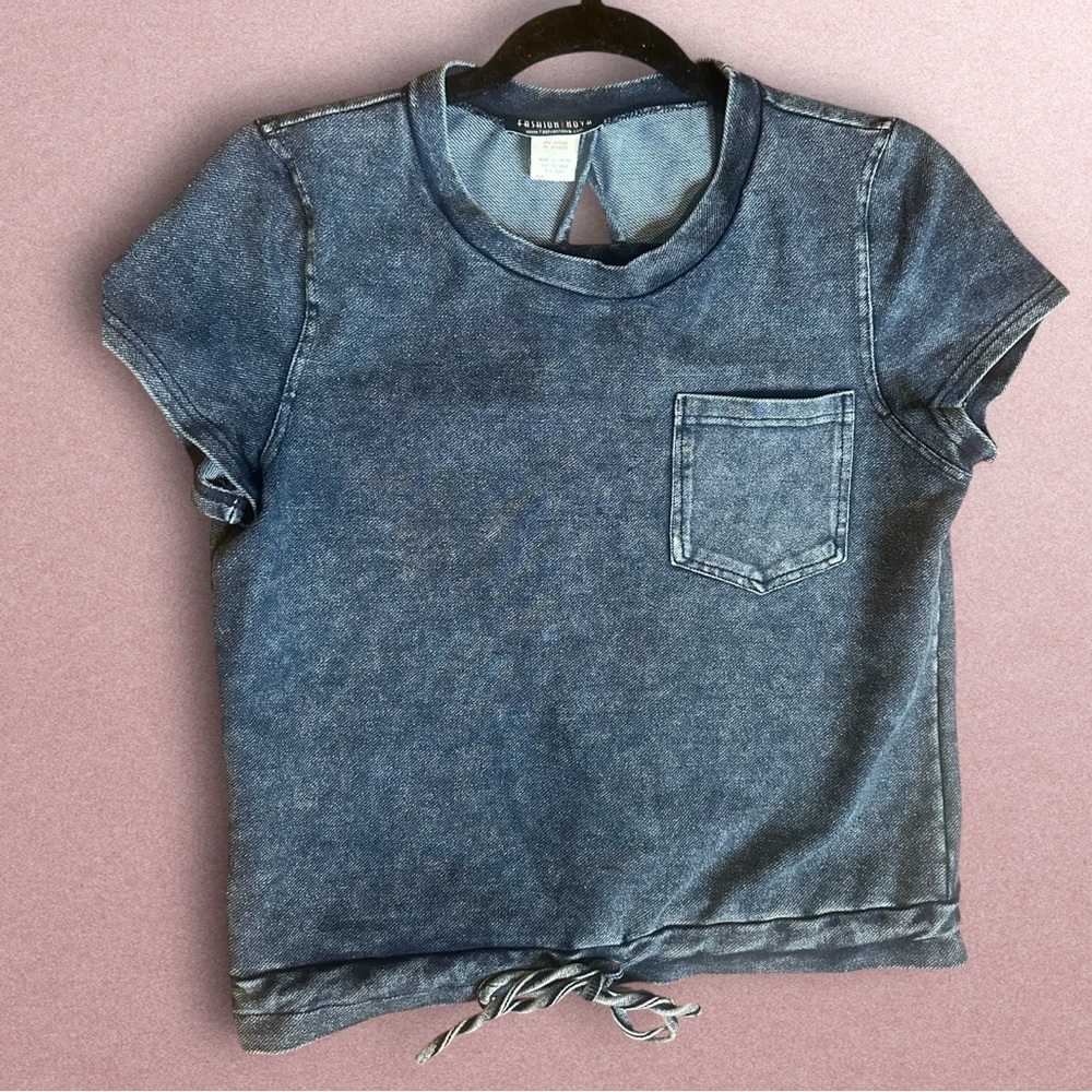 Fashion Nova Open-Back Denim Look Tie Hem Tee size S